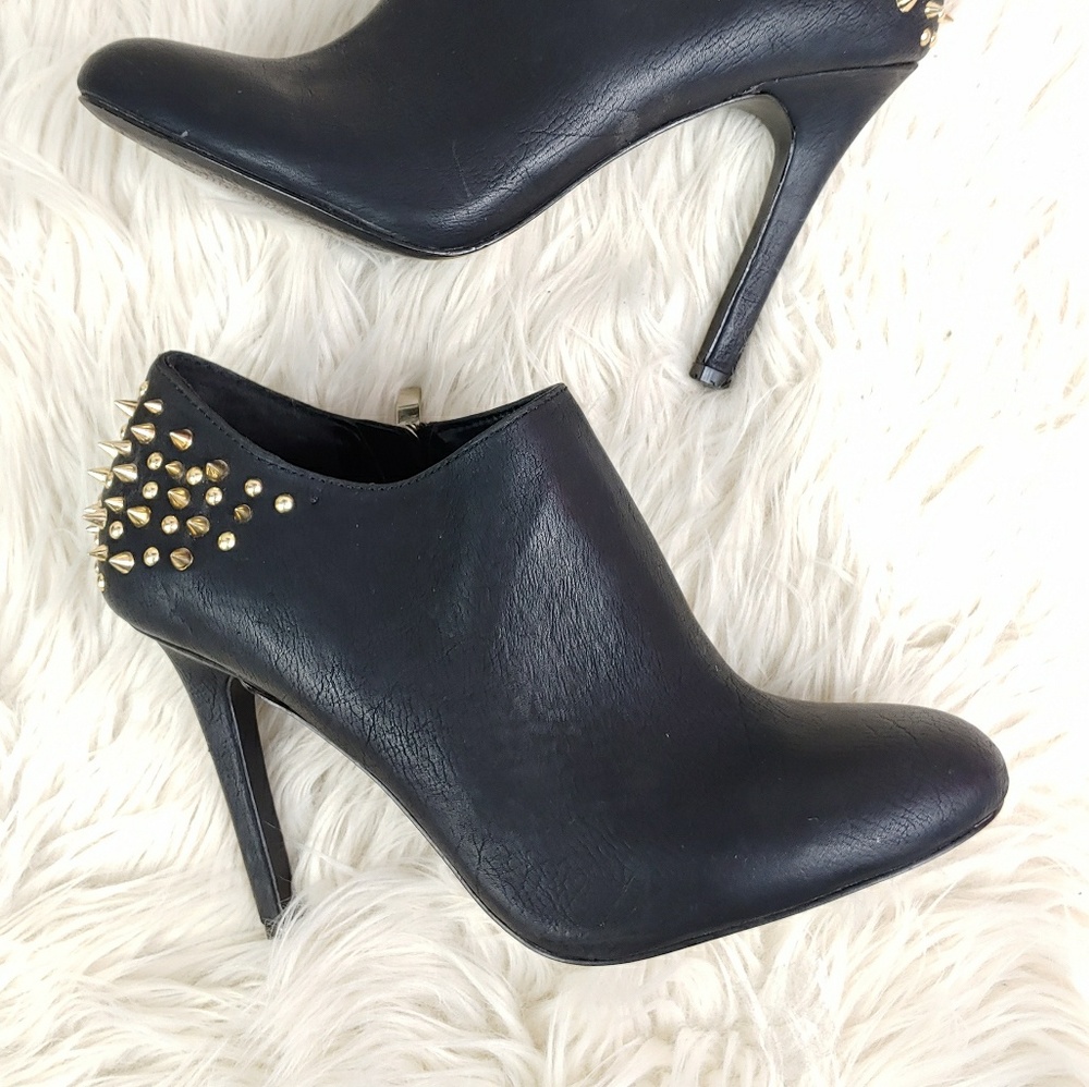 JESSICA SIMPSON FAUX LEATHER HEELED MULE S…